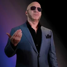 Hypnosis master The Shadow Priest ready to humiliate a pathetic faggot